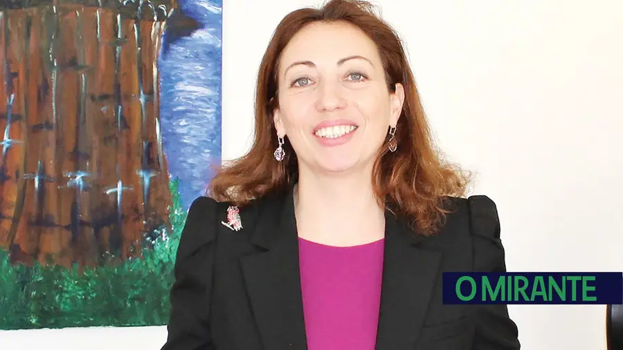 Carina João faz parte de lista candidata à direcção da Ordem dos Engenheiros Carina João faz parte de lista candidata à direcção da Ordem dos Engenheiros
