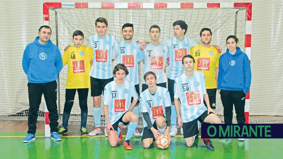 Juvenis do Vitória de Santarém na final do campeonato distrital Juvenis do Vitória de Santarém na final do campeonato distrital