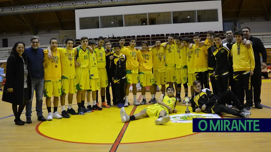 Torres Novas soma títulos no basket de formação Torres Novas soma títulos no basket de formação