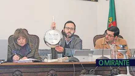Mais um tacho para Ricardo Rato. Mais um tacho para Ricardo Rato.