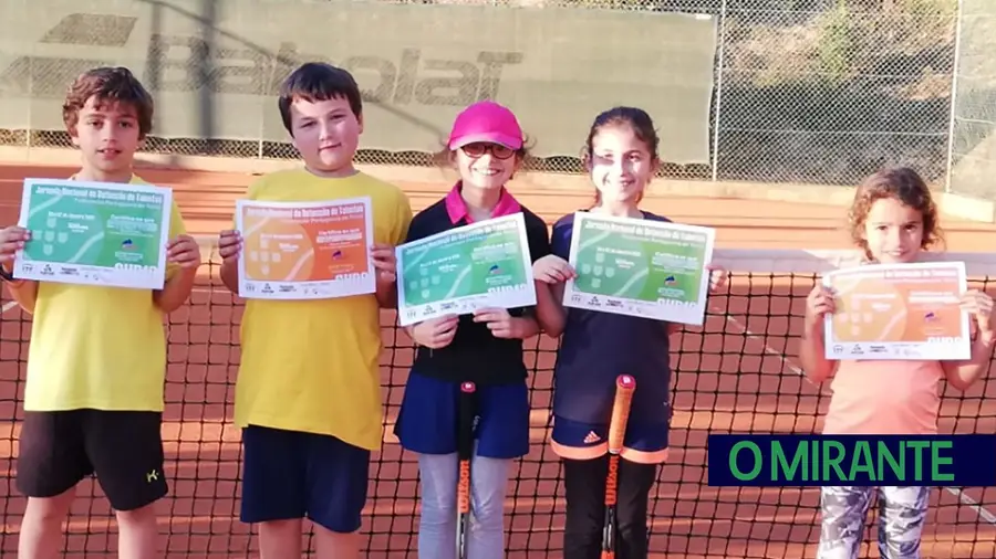 Jovens do Clube de Ténis de Santarém na Jornada de Detecção de Talentos Jovens do Clube de Ténis de Santarém na Jornada de Detecção de Talentos