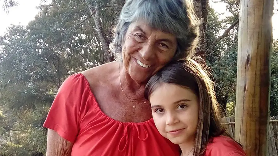 Morreu Helena Ortiz: uma das últimas poetas de intervenção Morreu Helena Ortiz: uma das últimas poetas de intervenção