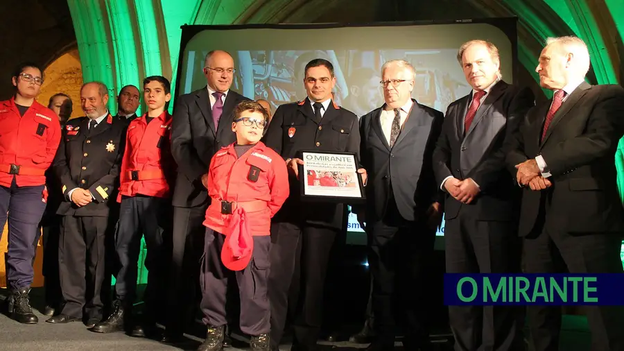 É tempo dos mais novos se interessarem pelos bombeiros É tempo dos mais novos se interessarem pelos bombeiros