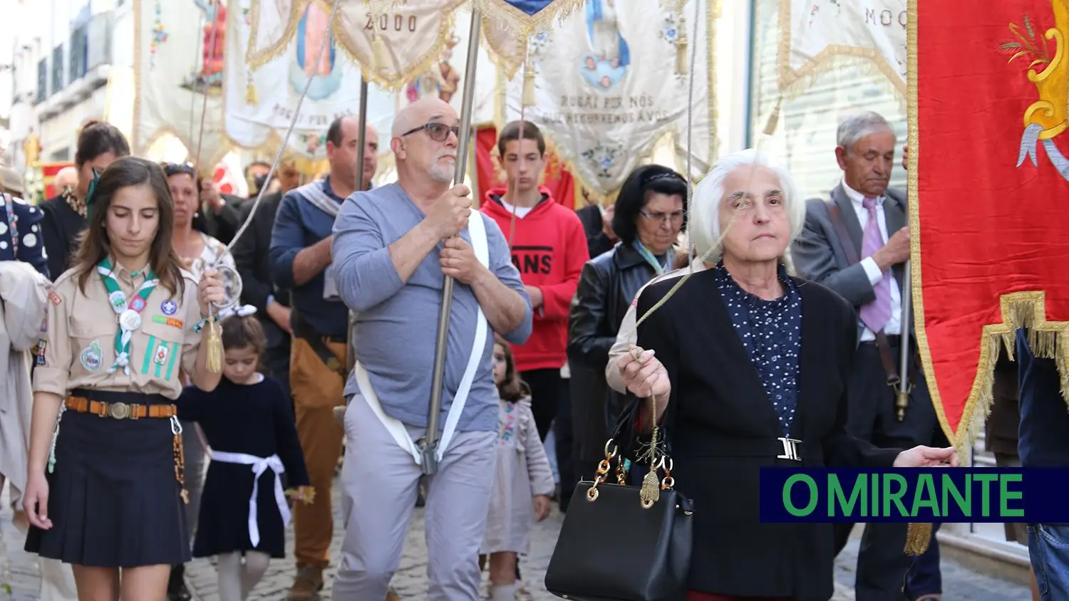 Procissão de S. José percorreu centro histórico de Santarém