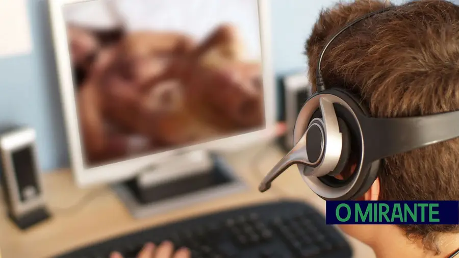Técnico de informática de Ourém detido por pornografia de Menores Técnico de informática de Ourém detido por pornografia de Menores
