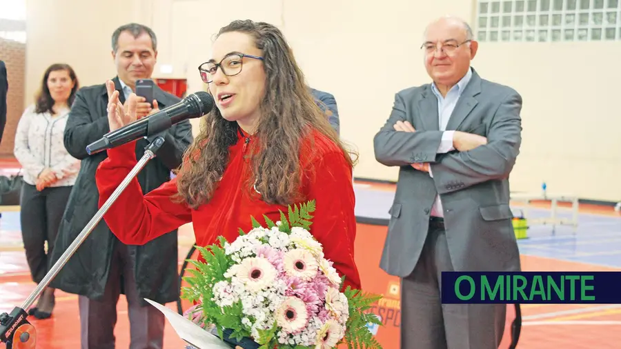 Foi com emoção que dezenas de atletas de todo o concelho Foi com emoção que dezenas de atletas de todo o concelho