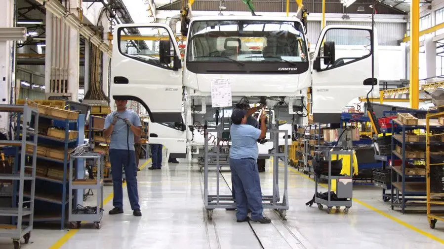Mitsubishi admite fechar fábrica no Tramagal por falta de combustível Mitsubishi admite fechar fábrica no Tramagal por falta de combustível
