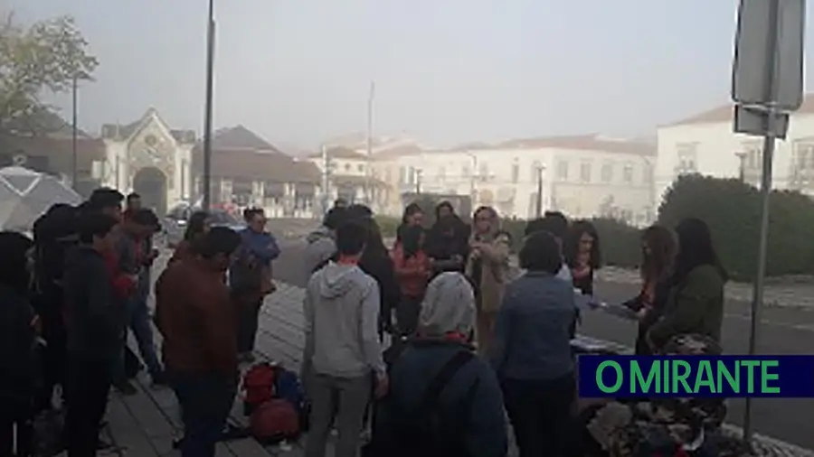 Alunos da Lezíria em ‘Bootcamp’ no Campo Militar de Santa Margarida Alunos da Lezíria em ‘Bootcamp’ no Campo Militar de Santa Margarida