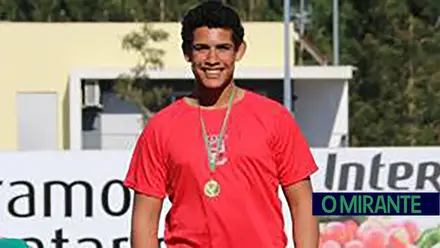 Atleta dos 20Kms Almeirim vai representar Portugal no lançamento do disco Atleta dos 20Kms Almeirim vai representar Portugal no lançamento do disco
