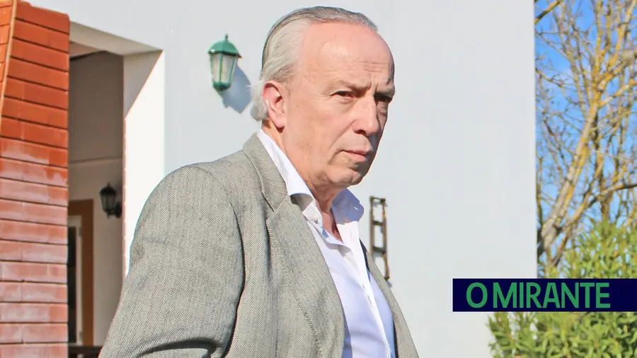 Santana Lopes sofre acidente na A1 Santana Lopes sofre acidente na A1