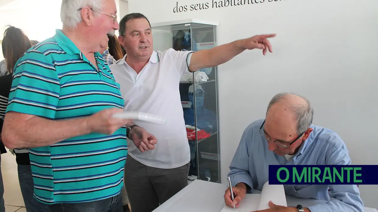 Casa cheia em Rio Maior para o lançamento da autobiografia de Jorge Miguel