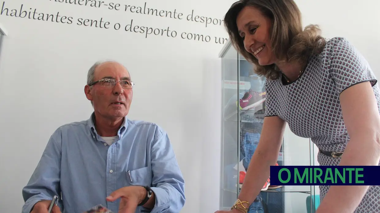 Casa cheia em Rio Maior para o lançamento da autobiografia de Jorge Miguel