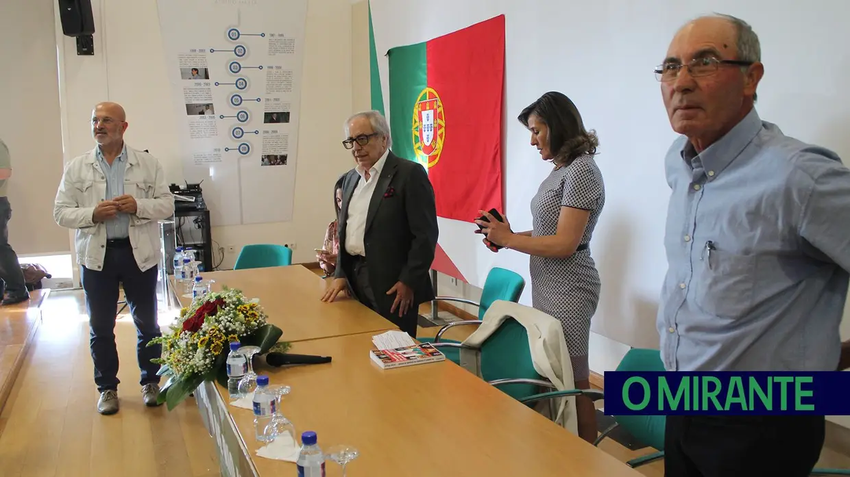 Casa cheia em Rio Maior para o lançamento da autobiografia de Jorge Miguel