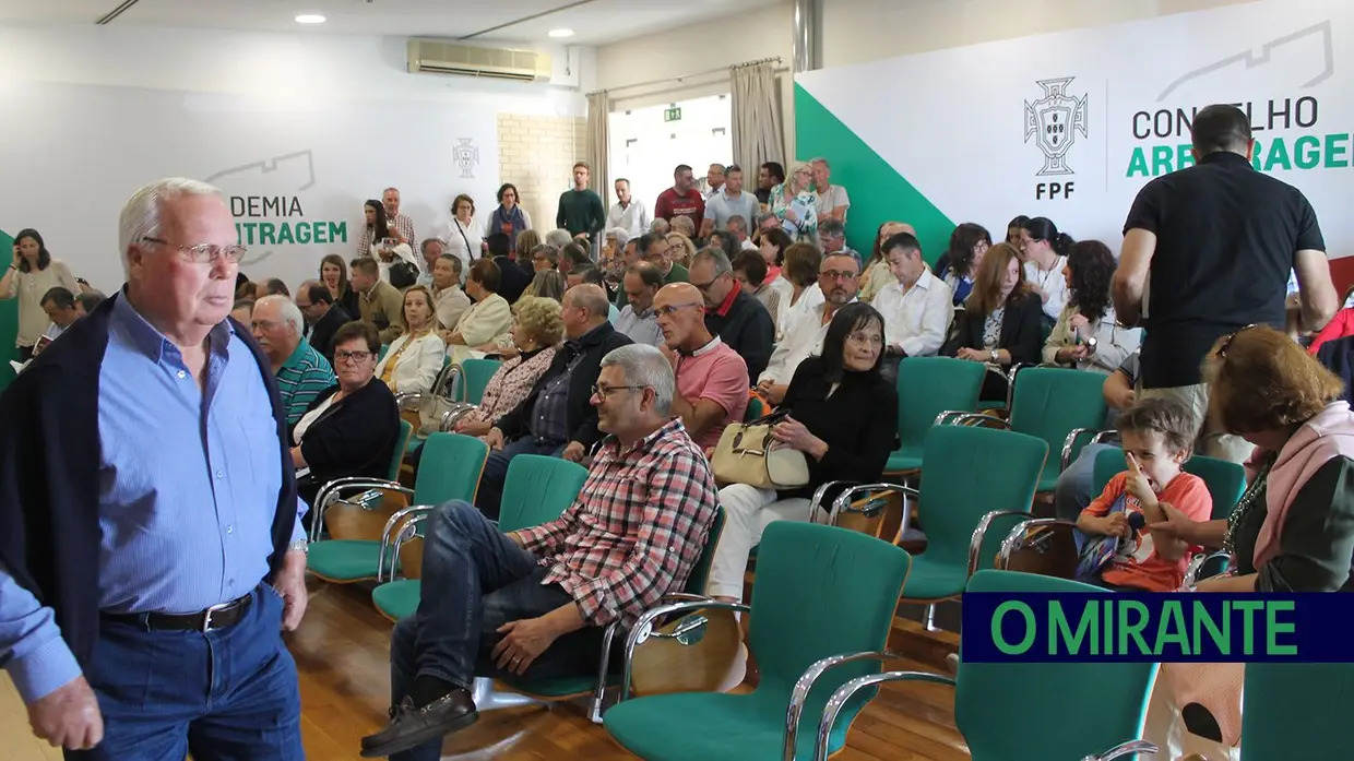 Casa cheia em Rio Maior para o lançamento da autobiografia de Jorge Miguel