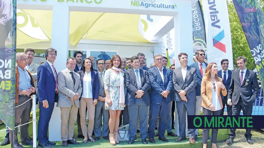 Fileira do arroz em destaque no stand do Novo Banco na Feira da Agricultura Fileira do arroz em destaque no stand do Novo Banco na Feira da Agricultura