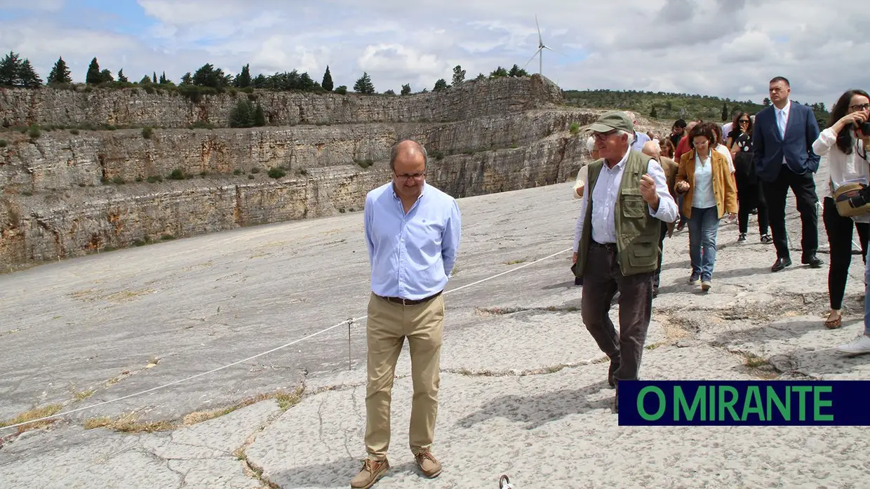 Projecto de 450 mil euros para pegadas de dinossáurios da Serra de Aire