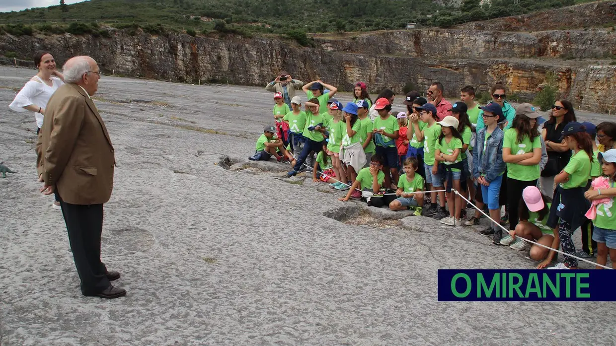 Projecto de 450 mil euros para pegadas de dinossáurios da Serra de Aire
