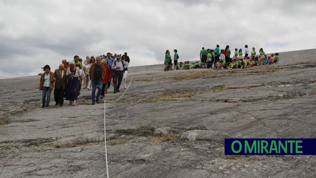 Projecto de 450 mil euros para pegadas de dinossáurios da Serra de Aire
