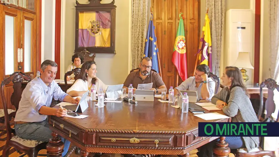Queimado não tem projectos para edifício que comprou a vereador substituto Queimado não tem projectos para edifício que comprou a vereador substituto