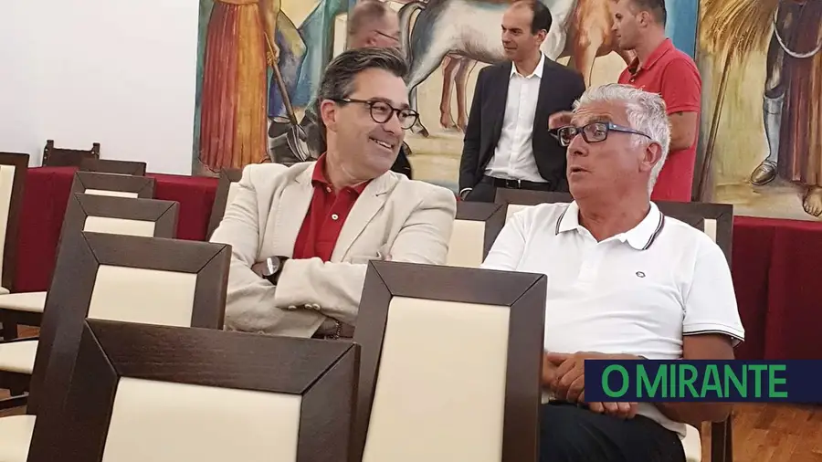 Autarquias low-cost?? Autarquias low-cost??