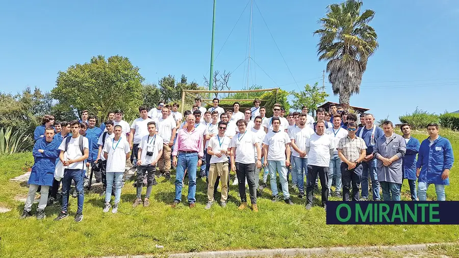 Formandos do Cenfim sentem-se valorizados pelas empresas onde fazem estágios Formandos do Cenfim sentem-se valorizados pelas empresas onde fazem estágios