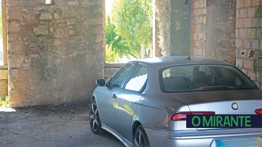 Garagem...histórica. Garagem...histórica.