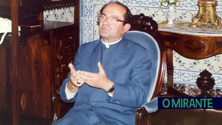 "A Igreja será sempre o pequeno rebanho no meio da grande massa" "A Igreja será sempre o pequeno rebanho no meio da grande massa"