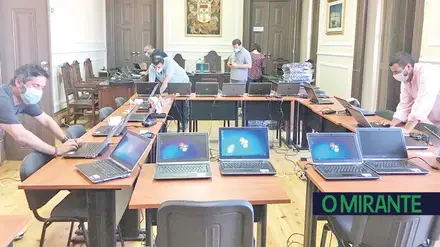 Mas onde é que eu já vi isto??!! Mas onde é que eu já vi isto??!!