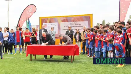 Centro de estágios do FC Alverca é sorvedouro de dinheiros públicos Centro de estágios do FC Alverca é sorvedouro de dinheiros públicos