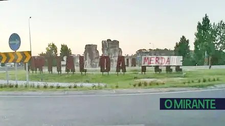 Mais palavras para quê? Mais palavras para quê?