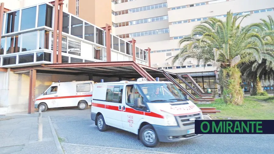 Doentes em macas há duas semanas à espera de cirurgias urgentes em Abrantes Doentes em macas há duas semanas à espera de cirurgias urgentes em Abrantes