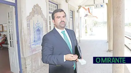 Deputado exorta população da Chamusca a lutar por melhores acessos Deputado exorta população da Chamusca a lutar por melhores acessos