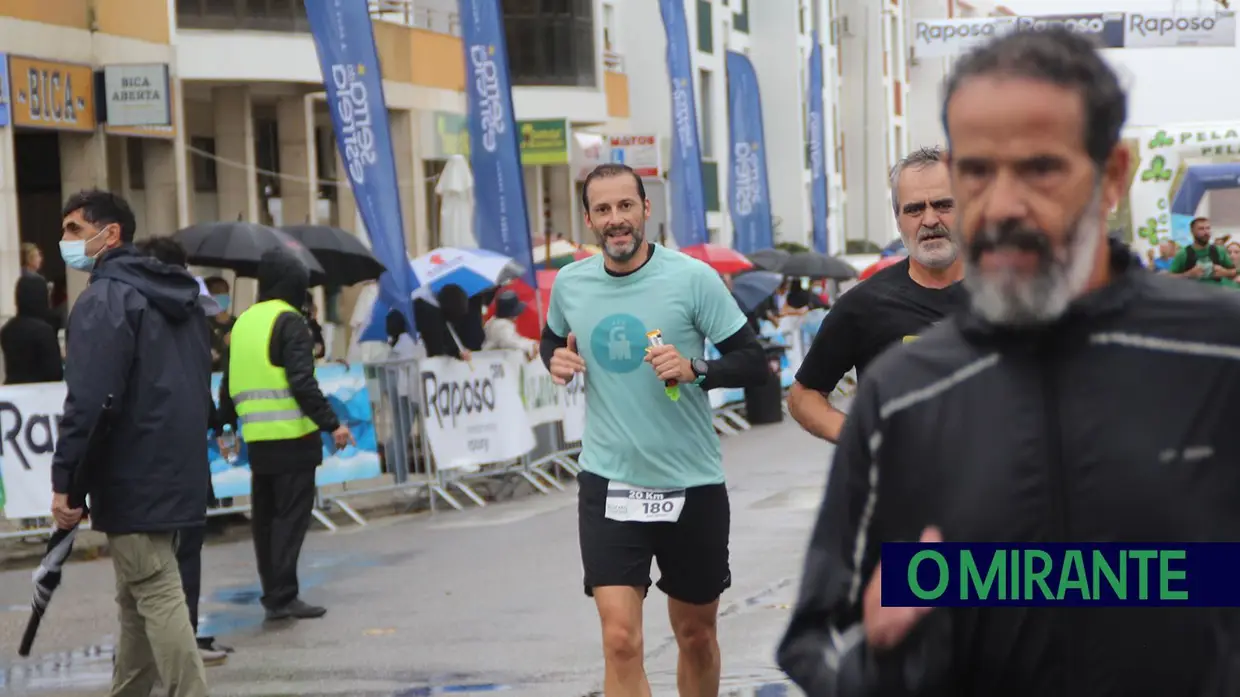 Atleta da terra no pódio dos 20 Kms de Almeirim
