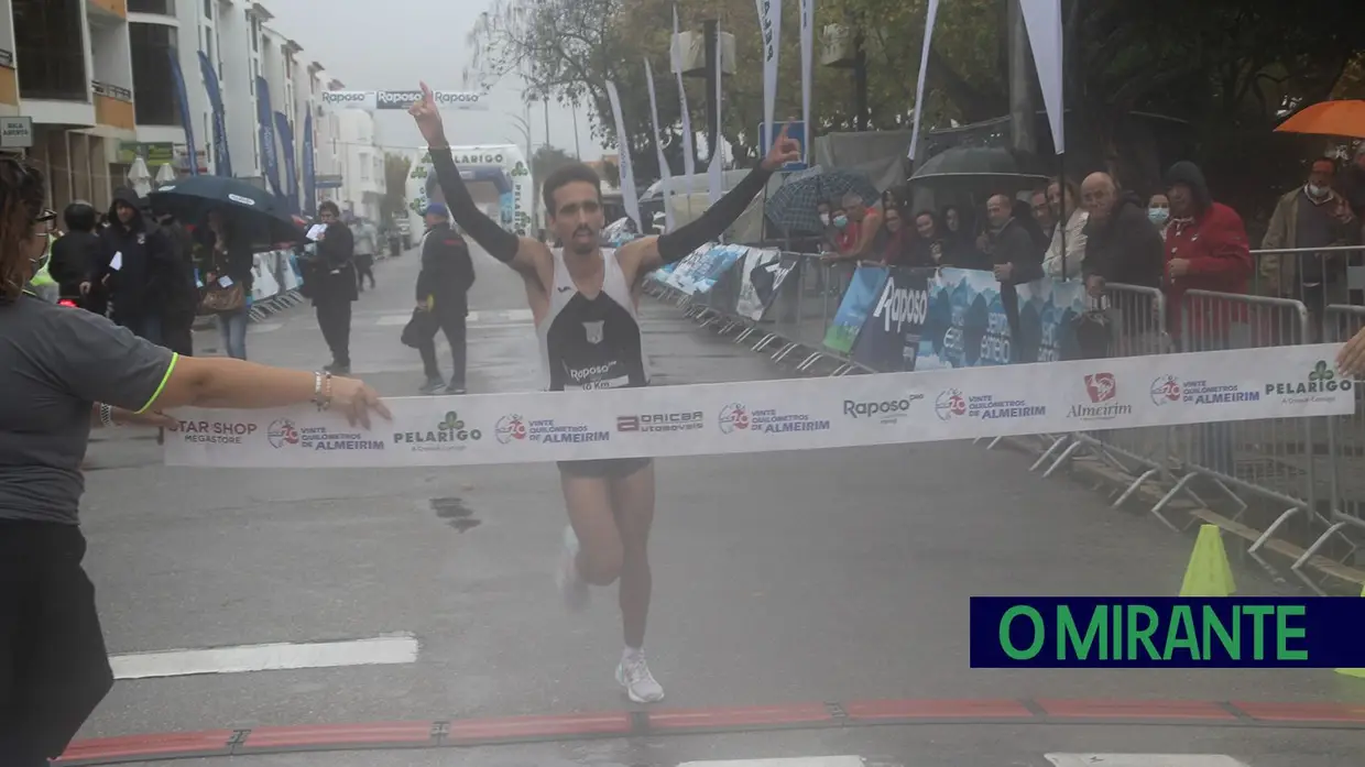 Atleta da terra no pódio dos 20 Kms de Almeirim