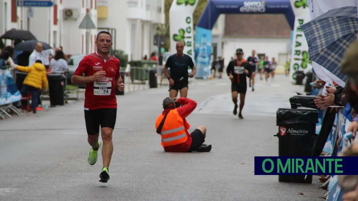 Atleta da terra no pódio dos 20 Kms de Almeirim