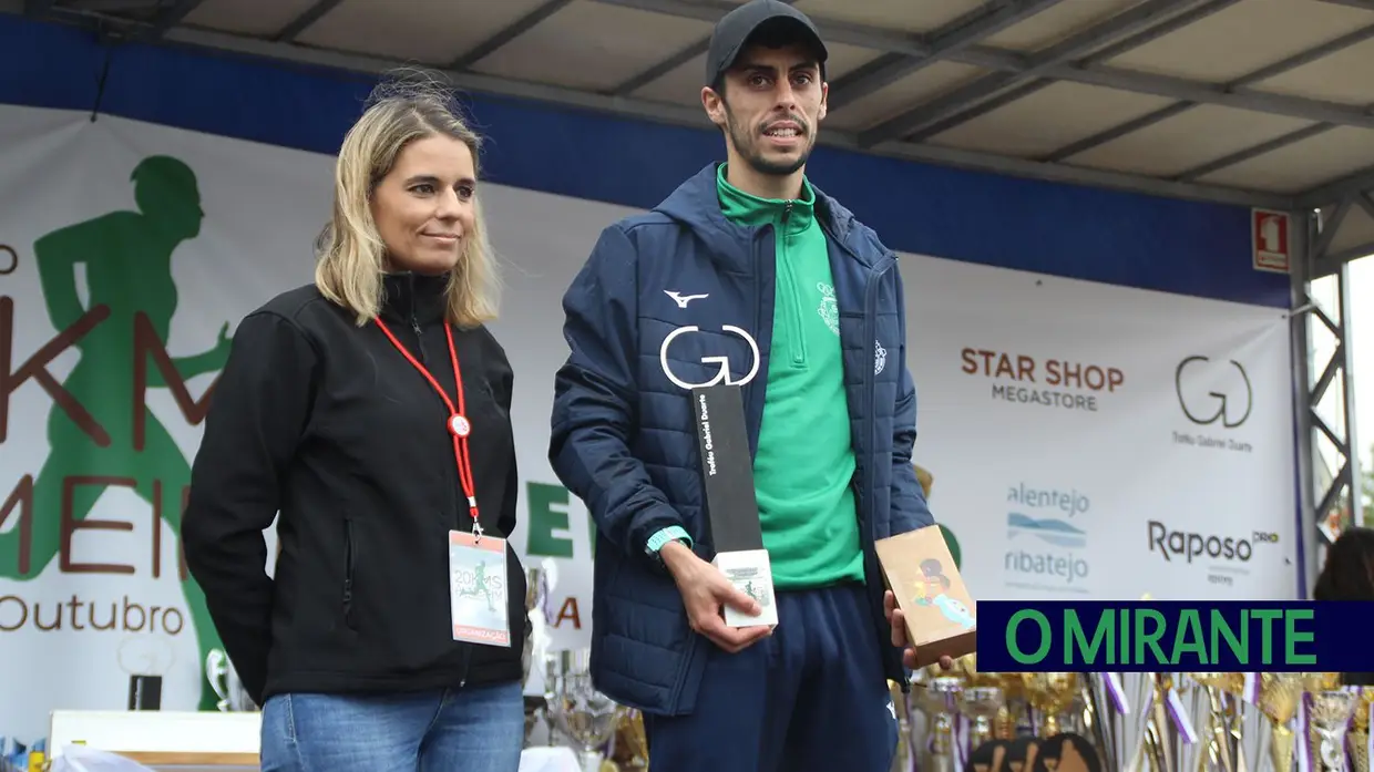 Atleta da terra no pódio dos 20 Kms de Almeirim