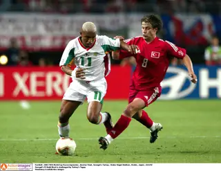 A Turquia, que viria a subir ao pódio nesse Mundial, destruiu o sonho senegalês em 2002