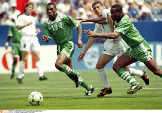 No EUA'94, a seleção nigeriana vendeu cara a eliminação nos oitavos de final. Os italianos só empataram o encontro aos 88 minutos e apenas chegaram à vitória no prolongamento