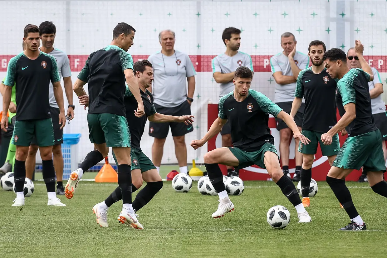 Andre Silva, Cristiano Ronaldo, Cedric Soares, Ruben Dias, Bernardo Silva e Pepe.