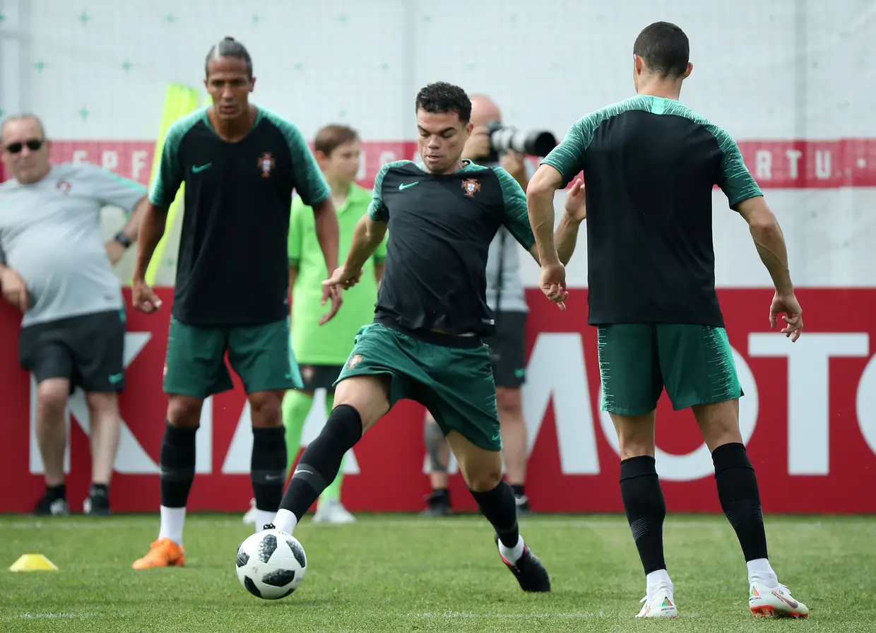 Bruno Alves, Pepe e Cristiano Ronaldo.