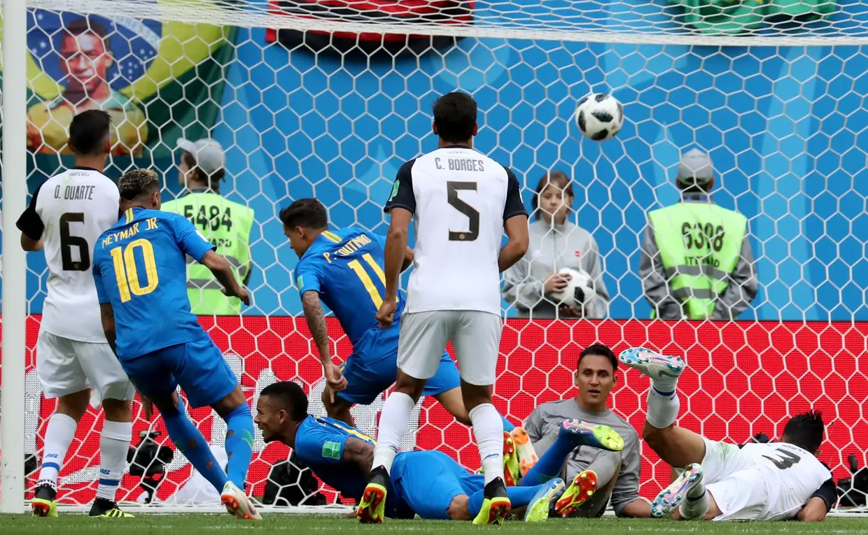Philippe Coutinho marca o primeiro golo do Brasil