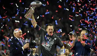 Brady festeja vitória dos Patriots no Super Bowl