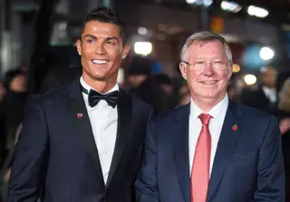 Cristiano Ronaldo e Alex Ferguson na estreia do filme sobre a vida do português.