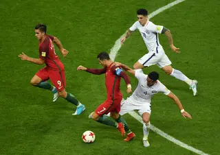 Isla raramente deu espaço a Ronaldo