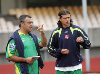 Com Tomas Danilevičius, capitão da seleção da Lituânia em 2010
