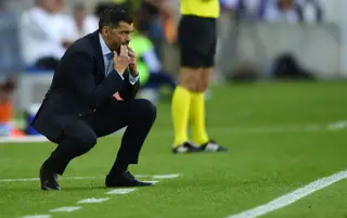 "Entrámos fortes no jogo. Ao intervalo falei sobre a nossa primeira fase de construção de jogo, tinha de ser mais rápido. O Estoril estava num bloco médio/baixo e tínhamos de criar espaços. Temos trabalhado bem sobre isso. Não me importo de falar sobre os nossos princípios. Se o fizermos bem, é difícil pararem-nos", disse Sérgio Conceição, no final da primeira partida oficial do seu FC Porto