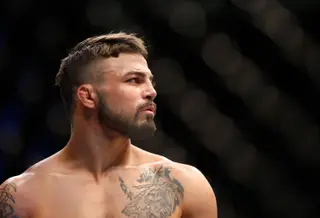 Este é ‘Titanium’ Mike Perry. “Vendi drogas, participei num assalto e estive preso numa cadeia seis meses”