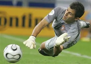 Ricardo a defender as redes da sleção naiconal