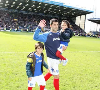 Com os filhos, a despedir-se de Portsmouth