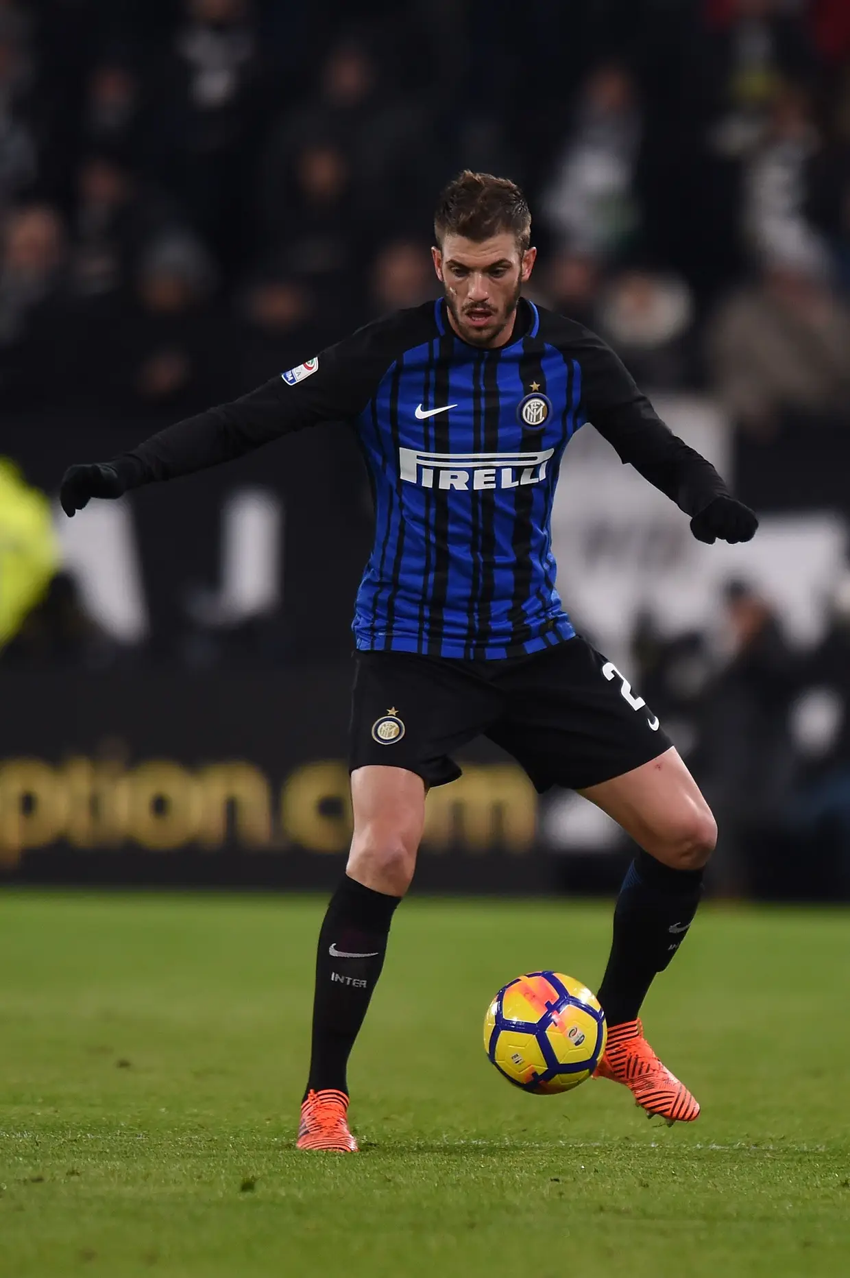 Santon (defesa-esquerdo, Inter de Milão)